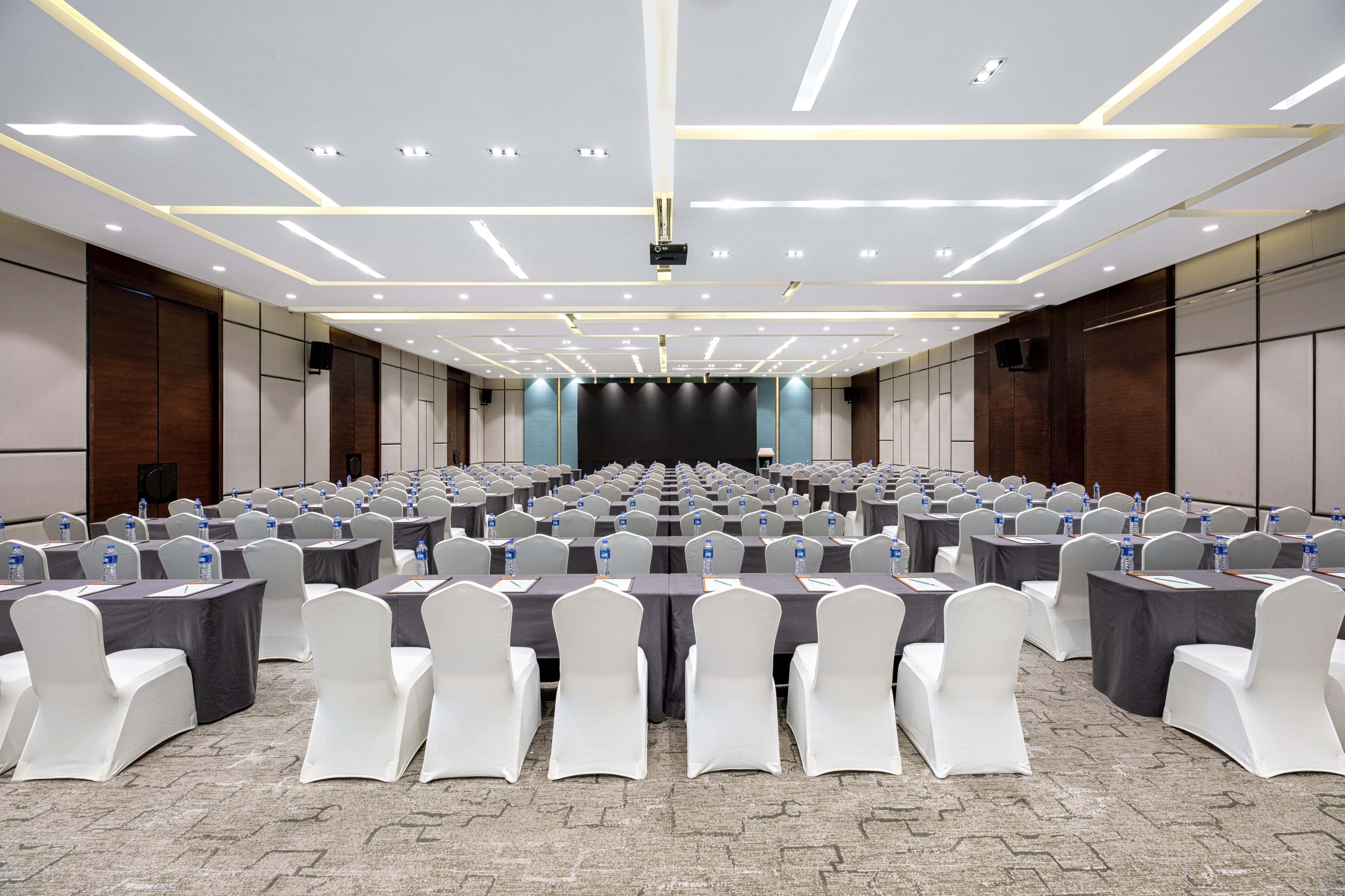 Holiday Inn Baoji Central By Ihg Exterior foto