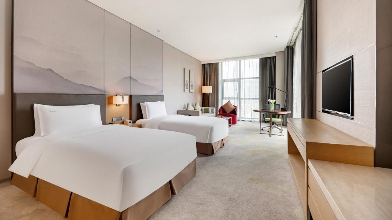 Holiday Inn Baoji Central By Ihg Exterior foto